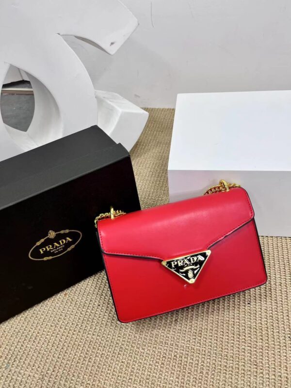 Prada Square Bag - Model- 7756 Size: (L22xH14x5w9)