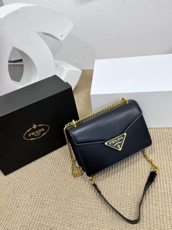 Prada Square Bag - Model- 7756 Size: (L22xH14x5w9)