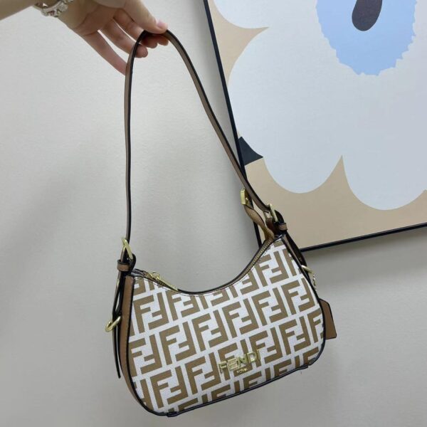 Fendi Hand Bag-Model- Z-028 Size:(L22xH14.5xw8)