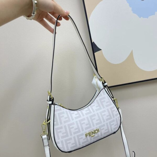 Fendi Hand Bag-Model- Z-028 Size:(L22xH14.5xw8)