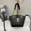 COACH Handbag high quality model.22185.size.L26L17w9