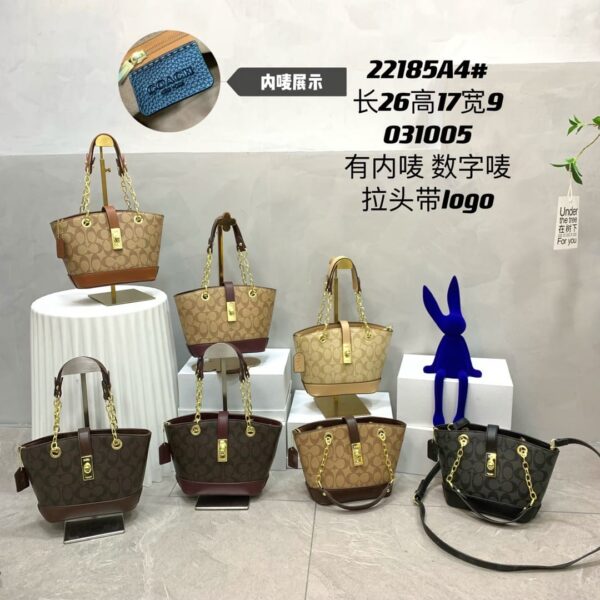 COACH Handbag high quality model.22185.size.L26L17w9