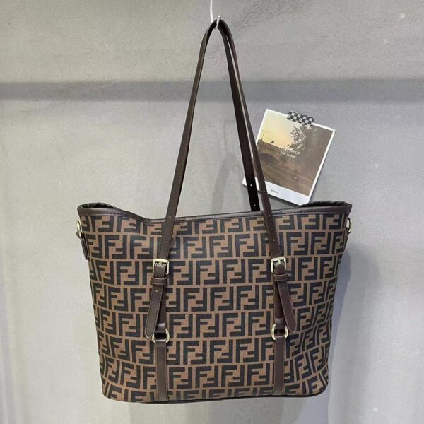 Fendi Pocket Handbag-Model-A14-Size:(L42xH29xW14.5)