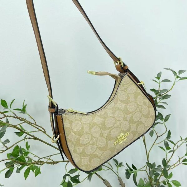 COACH Crossbody Bag-Model-z-027 Size:(L23xH15xW8)