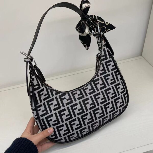 Fendi Small Fabric Bag-Model-9338 Size:(L28xH27xw7)