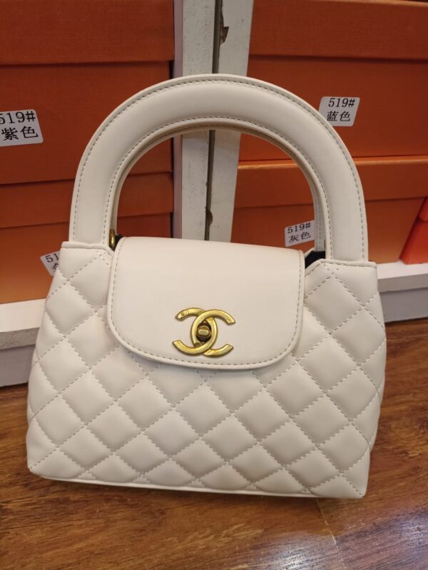 Chanel Hand Bag New Trend-Model-8319 Size: (M)