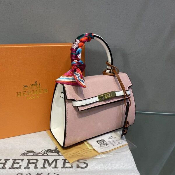 Hermès Women's Bag with Brand Box - Model 519 size.L20H14.5W7.5