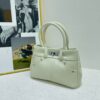Elegant No-Brand Ladies Bag - Soft Luxury Design (Size M)