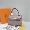 Hermes Model 519 Ladies Bag with Brand Box - Stylish and Compact Size:  L20H14.5w7.5